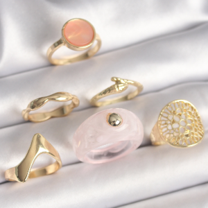 Pirinç Gold Renk Pembe Plastik Yüzük Model Daire Pembe Mine Yılan Detay 6'Lı Kadın Yüzük Seti 5886