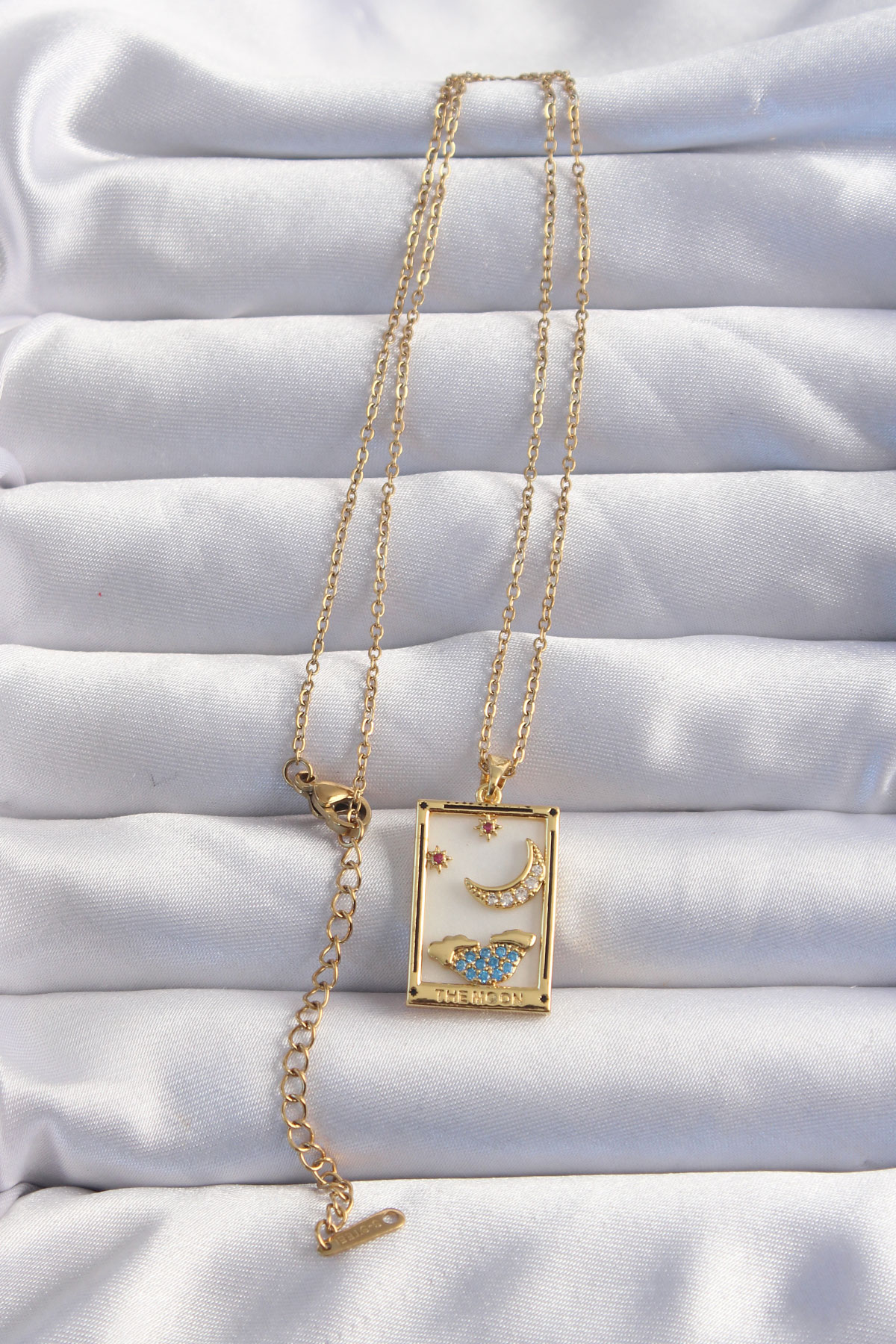 316L Çelik Zincir Gold Renk Ay Detay Mavi Zirkon Taşlı Tarot Kolye 5886 2 316L Çelik Zincir Gold Renk Ay Detay Mavi Zirkon Taşlı Tarot Kolye 5886 - Görsel 2