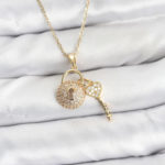 316L Çelik Zincir Gold Renk Kilit Anahtar Model Zirkon Taşlı Kadın Kolye 5886