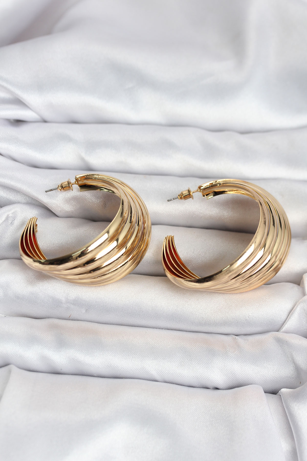 316L Çelik Gold Renk Yarım Halka Model Kadın Küpe 5886 1 316L Çelik Gold Renk Yarım Halka Model Kadın Küpe 5886