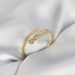 Gold Renk Zirkon Taşlı Minimal Kalp Model Kadın Yüzük 5886