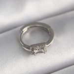 316L Çelik Gümüş Renk Kare Zirkon Taşlı Tragus Piercing 5886