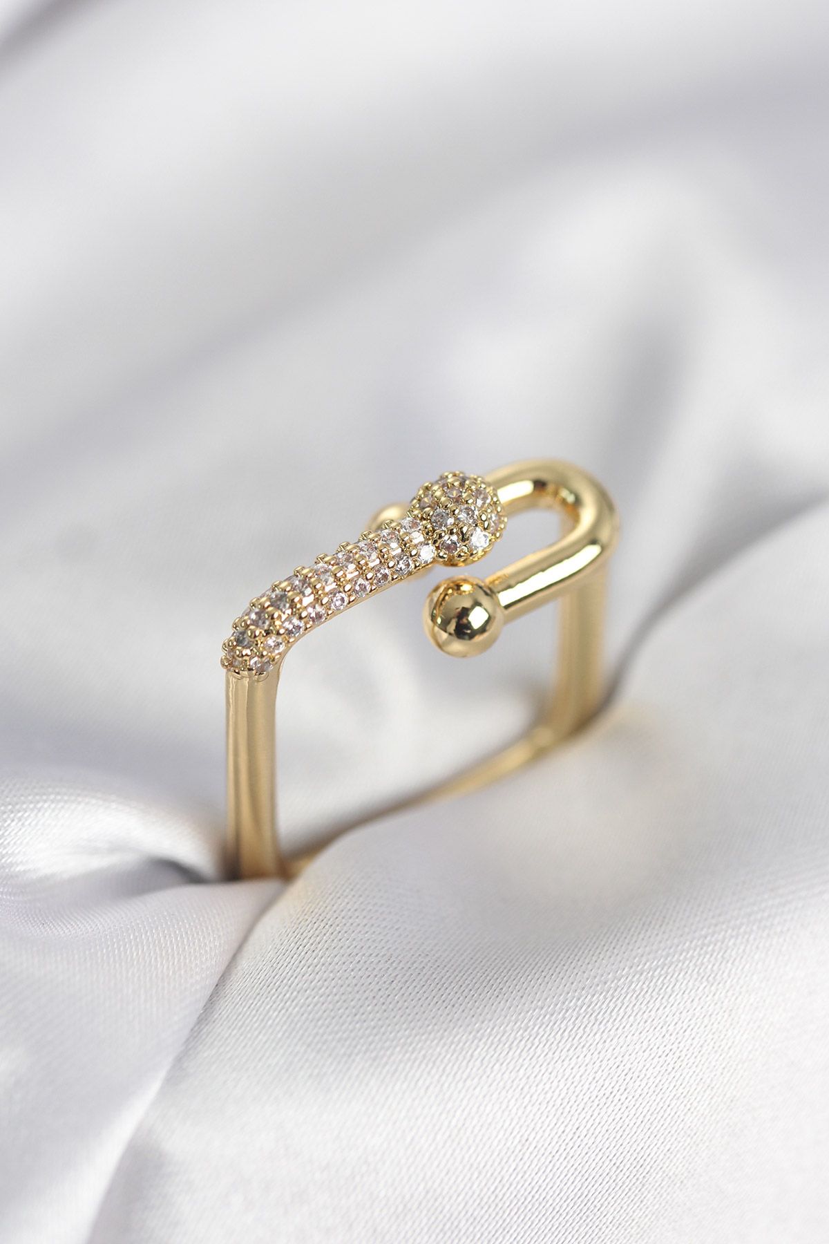 Gold Renk Zirkon Taşlı Tifani Model Kare Kadın Yüzük 5886 1 Gold Renk Zirkon Taşlı Tifani Model Kare Kadın Yüzük 5886