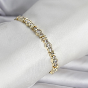 Pirinç Gold Renk Petek Model Zirkon Taşlı Kadın Bileklik 5886