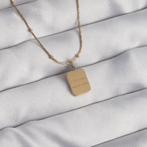 316L Çelik Gold Renk Kare Charm Model Kolye 5886