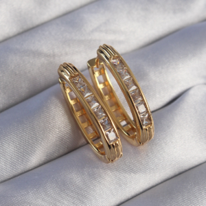 Pirinç Gold Renk Zirkon Taşlı Oval Model Küpe 5886