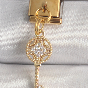 316L Çelik Gold Renk Sallantı Zirkon Taşlı Anahtar Model Nomination Charm 5886