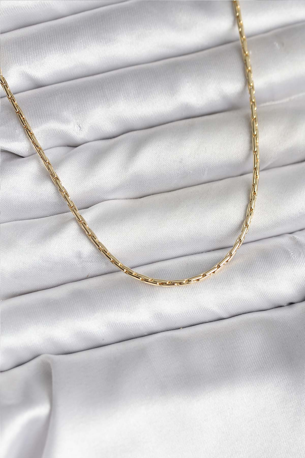 14K Gold Renk Kaplama İnce Zincir Model CM Kadın Kolye 5886 1 14K Gold Renk Kaplama İnce Zincir Model CM Kadın Kolye 5886