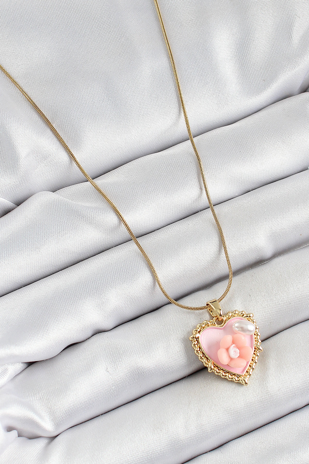 316L Çelik Zincir Pembe Sanatsal Portre İnci Detaylı Papatya Figürlü Kalp Model Gold Renk Kadın Kolye 5886 2 316L Çelik Zincir Pembe Sanatsal Portre İnci Detaylı Papatya Figürlü Kalp Model Gold Renk Kadın Kolye 5886 - Görsel 2
