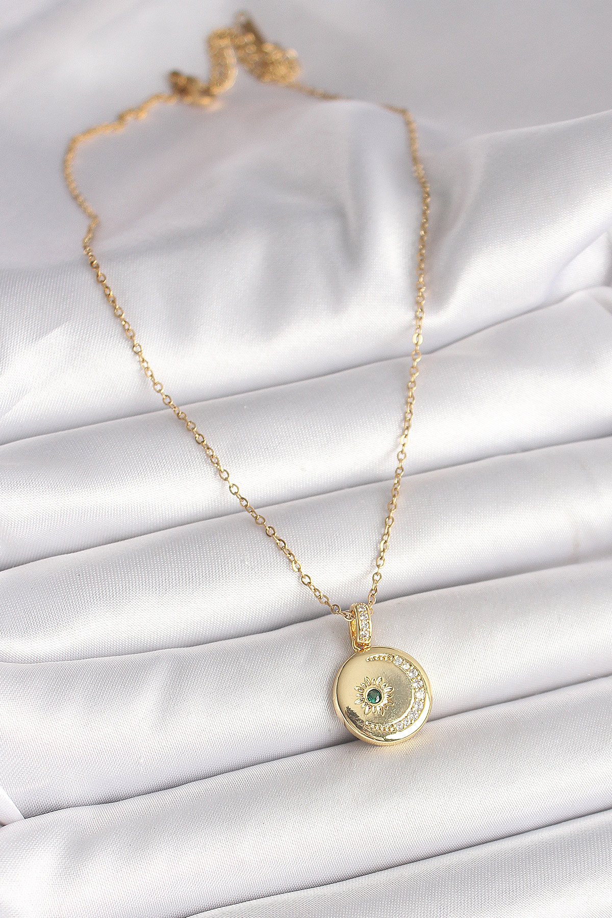 316L Çelik Gold Renk Zincir Zirkon Taş İşlemeli Hilal Yıldız İşlemeli Madalyon Model Kadın Kolye 5886 2 316L Çelik Gold Renk Zincir Zirkon Taş İşlemeli Hilal Yıldız İşlemeli Madalyon Model Kadın Kolye 5886 - Görsel 2