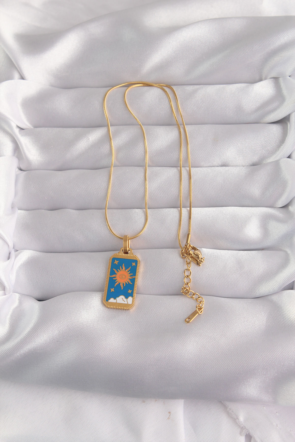 316L Çelik Gold Renk Mavi Mineli Güneş Model Tarot Kolye 5886 2 316L Çelik Gold Renk Mavi Mineli Güneş Model Tarot Kolye 5886 - Görsel 2