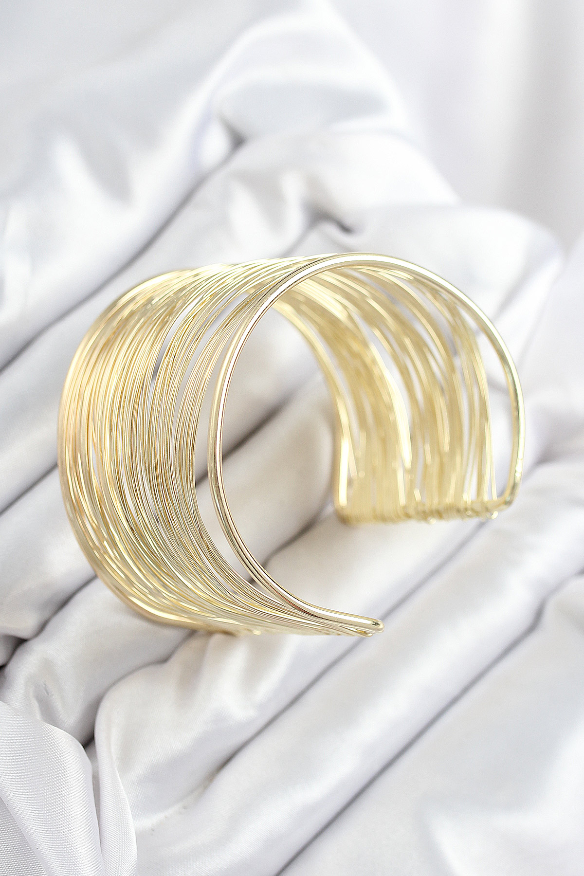 Pirinç Tel Sarma Model Gold Renk Kadın Bileklilk 5886 2 Pirinç Tel Sarma Model Gold Renk Kadın Bileklilk 5886 - Görsel 2