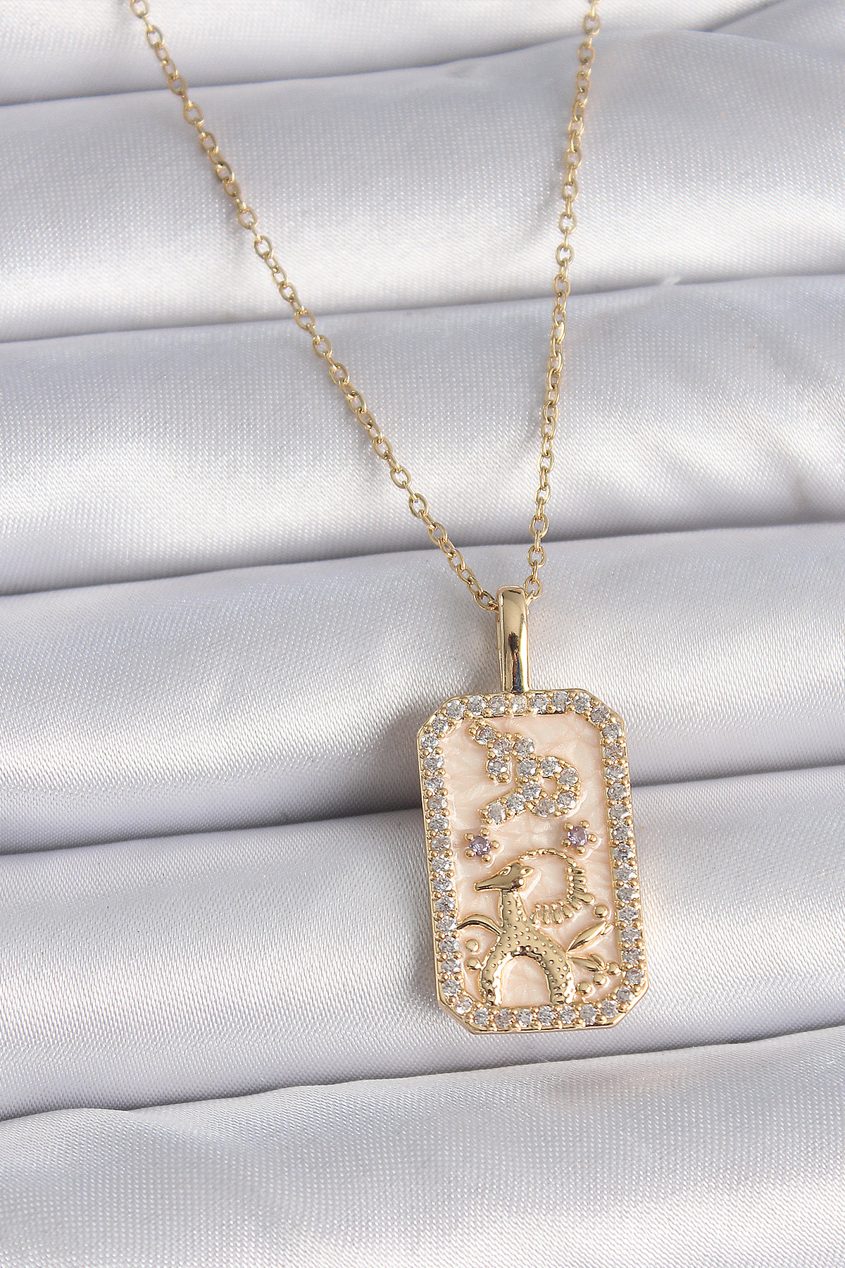 316L Çelik Gold Renk Zincir Oğlak Burcu Zirkon Taşlı Kadın Kolye 5886 1 316L Çelik Gold Renk Zincir Oğlak Burcu Zirkon Taşlı Kadın Kolye 5886