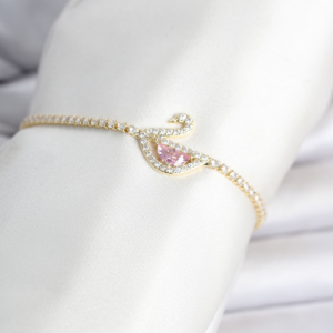 Pirinç Gold Renk Zirkon Taşlı Swan Model Su Yolu Kadın Bileklik 5886