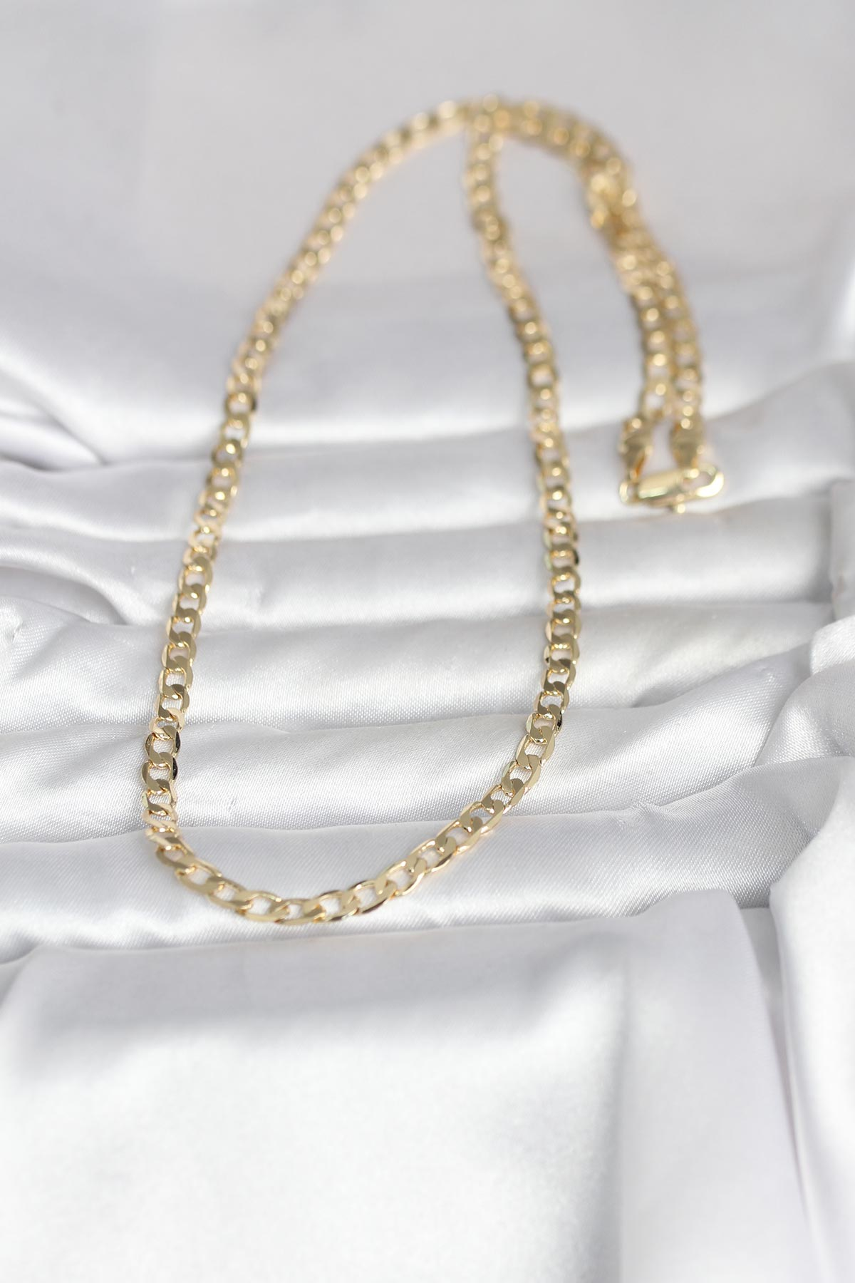 CM 14K Gold Renk Kalın Zincir Model 60 cm Kadın Kolye 5886 2 CM 14K Gold Renk Kalın Zincir Model 60 cm Kadın Kolye 5886 - Görsel 2
