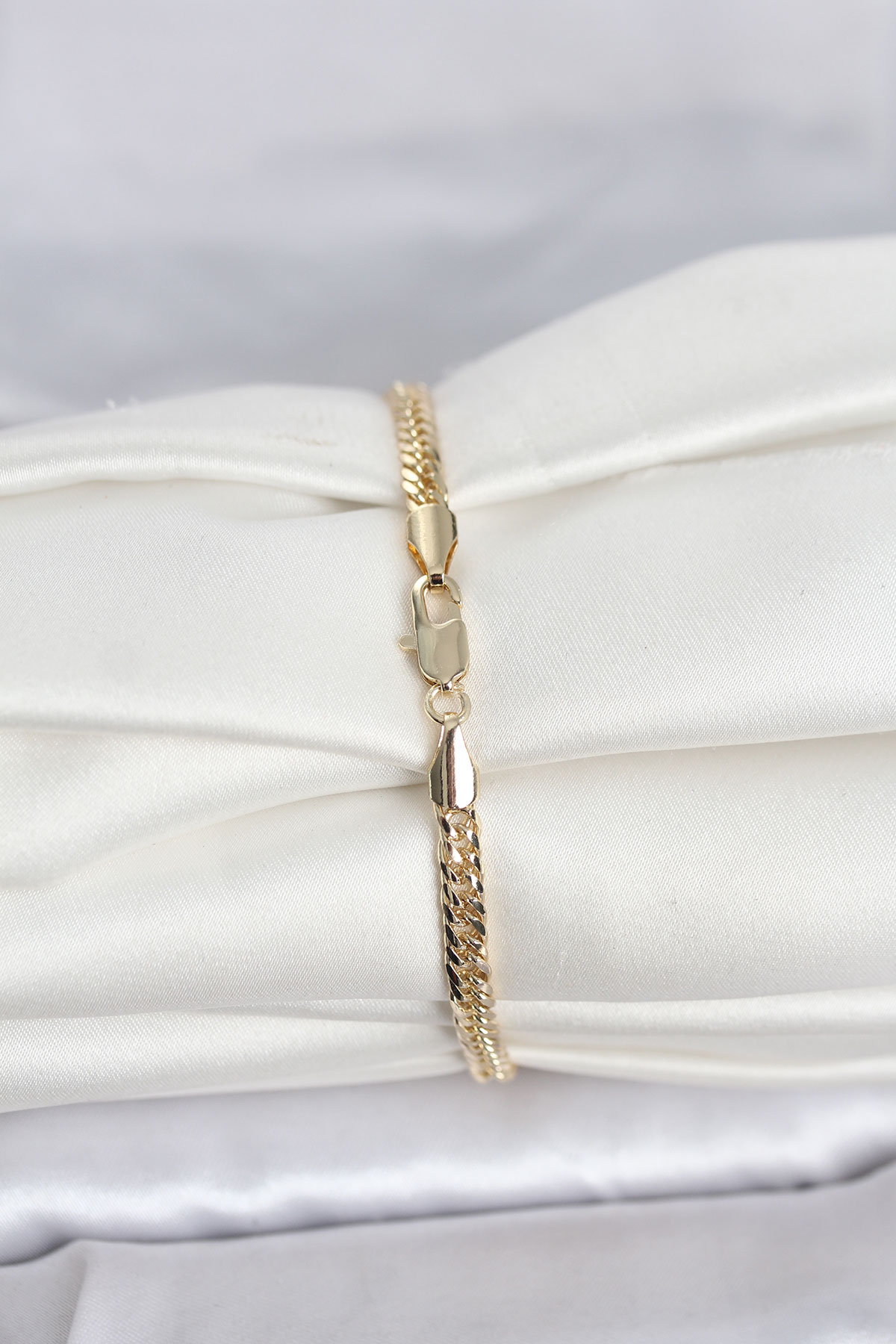 CM 14K Gold Renk Zincir Model Kadın Bileklik 5886 2 CM 14K Gold Renk Zincir Model Kadın Bileklik 5886 - Görsel 2
