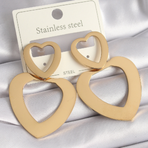 316L Çelik Gold Renk Kalp Model Kadın Küpe 5886