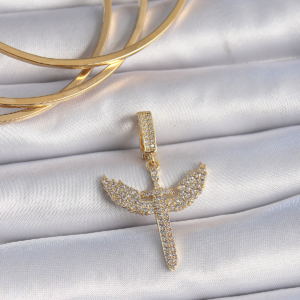 Pirinç Gold Renk Zirkon Taşlı Mikail Model Ajda Charm 5886