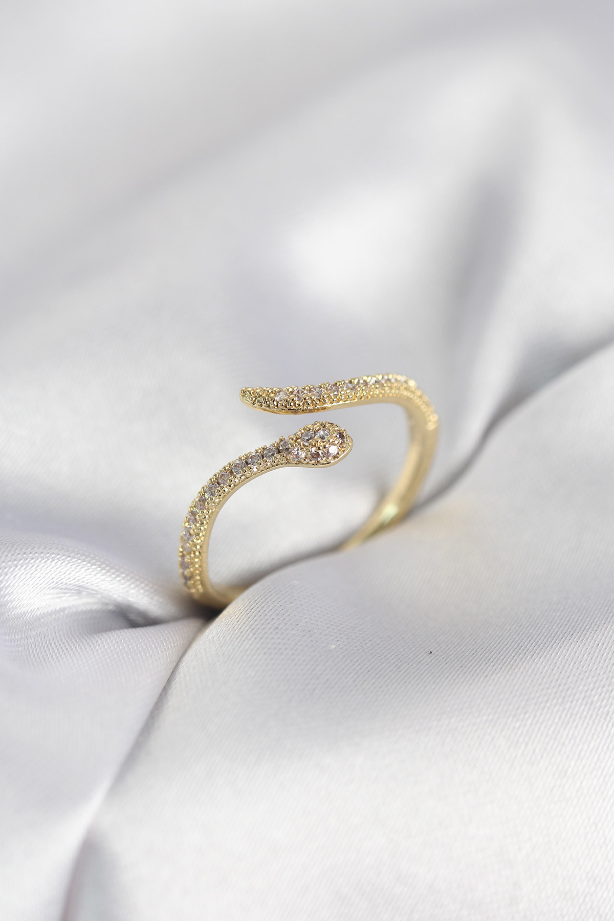 Gold Renk Yılan Model Zirkon Taşlı Kadın Yüzük 5886 1 Gold Renk Yılan Model Zirkon Taşlı Kadın Yüzük 5886