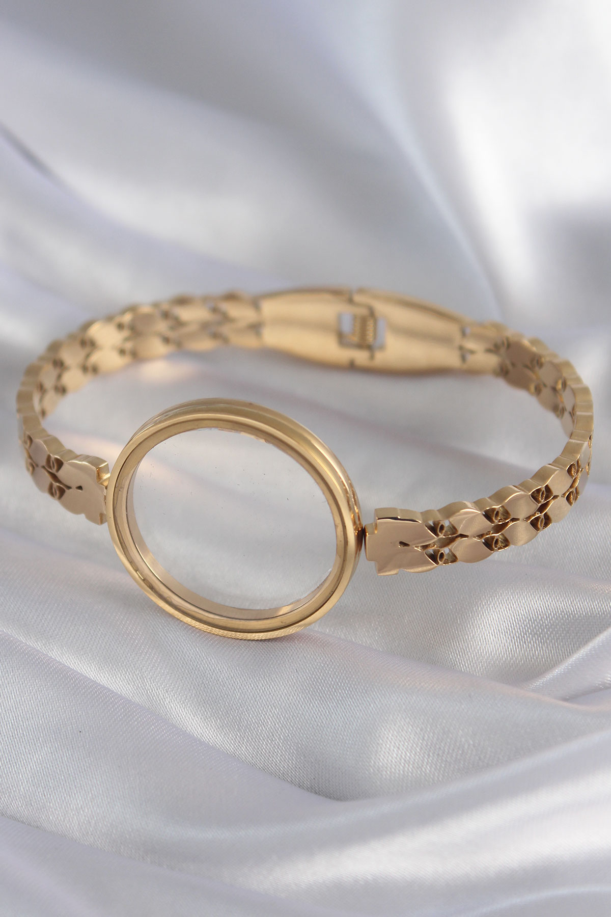 316L Çelik Gold Renk Arpa İşleme Açılabilir Fanus Model Kadın Kelepçe 5886 3 316L Çelik Gold Renk Arpa İşleme Açılabilir Fanus Model Kadın Kelepçe 5886 - Görsel 3