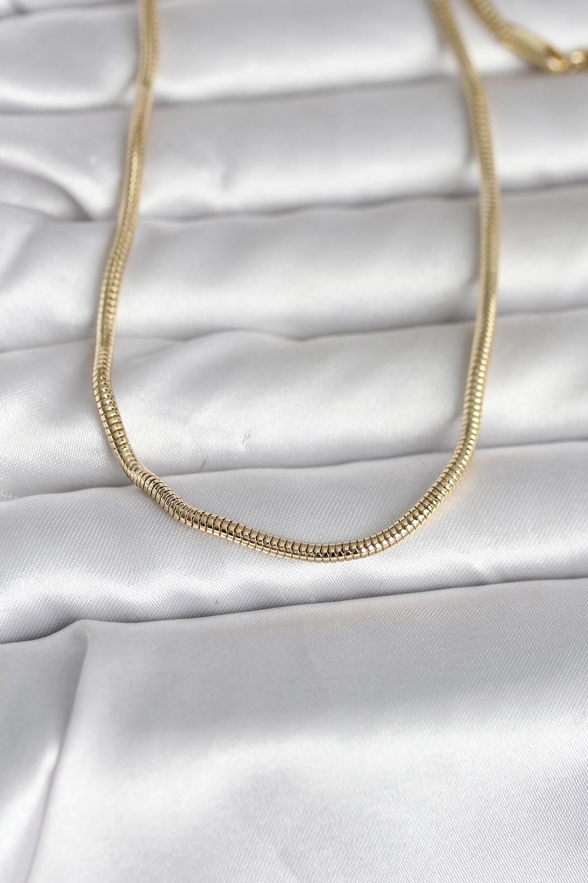 CM 14K Gold Renk Yılan Zincir Model 60 cm Kadın Kolye 5886 1 CM 14K Gold Renk Yılan Zincir Model 60 cm Kadın Kolye 5886