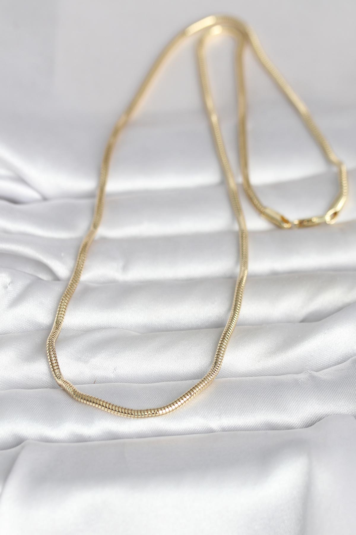 CM 14K Gold Renk Yılan Zincir Model 60 cm Kadın Kolye 5886 2 CM 14K Gold Renk Yılan Zincir Model 60 cm Kadın Kolye 5886 - Görsel 2