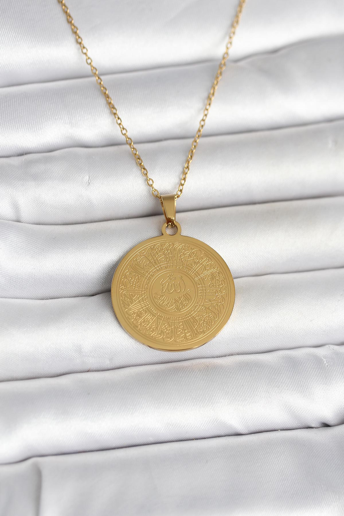 316L Çelik Gold Renk Ayetel Kürsi Yazılı Kolye 5886 1 316L Çelik Gold Renk Ayetel Kürsi Yazılı Kolye 5886