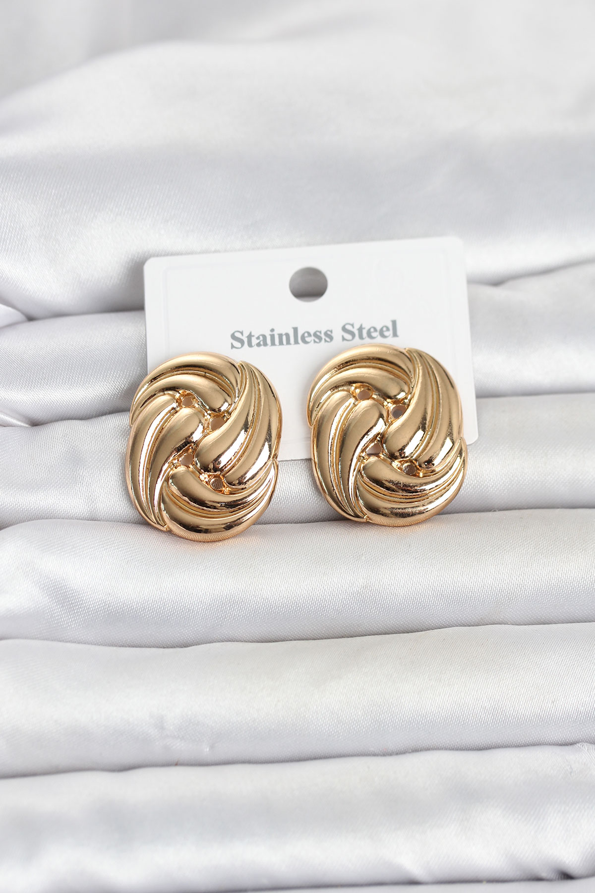 316L Çelik Gold Renk Motif Desen Model Kadın Küpe 5886 1 316L Çelik Gold Renk Motif Desen Model Kadın Küpe 5886
