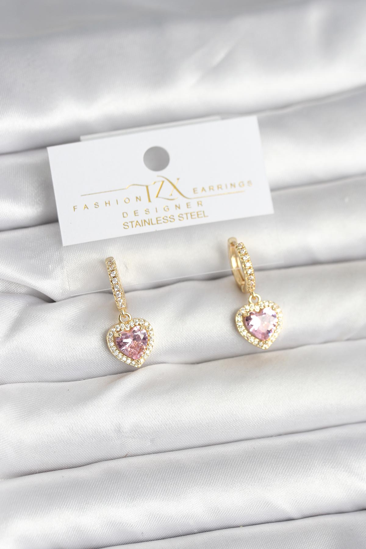 Pirinç Gold Pembe Renk Zirkon Taşlı Kalp Model Kadın Küpe 5886 1 Pirinç Gold Pembe Renk Zirkon Taşlı Kalp Model Kadın Küpe 5886