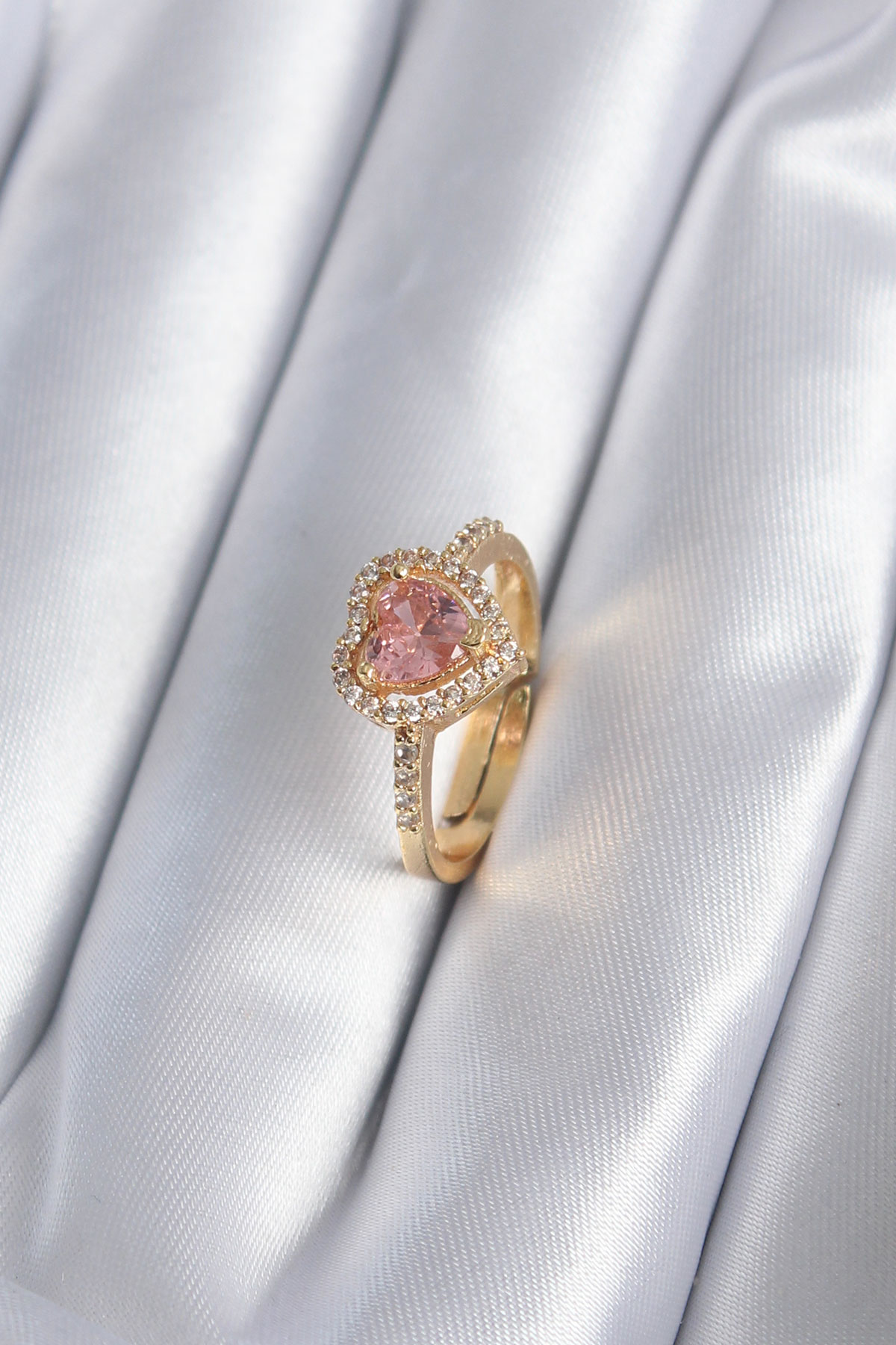 Pirinç Gold Renk Pembe Zirkon Taş Kalp Charm Model Kadın Yüzük 5886 1 Pirinç Gold Renk Pembe Zirkon Taş Kalp Charm Model Kadın Yüzük 5886