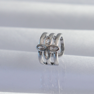 Haydiburaya 104 Pirinç Gümüş Renk Yonca Earcuff Küpe 5886