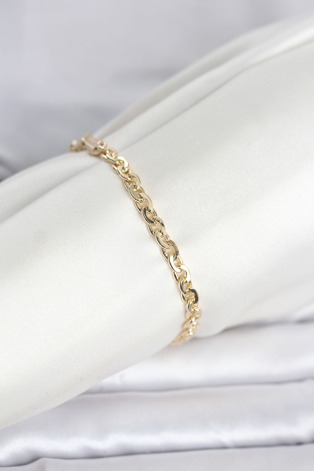 CM 14K Gold Renk Zincir Model Kadın Bileklik 5886 1 CM 14K Gold Renk Zincir Model Kadın Bileklik 5886