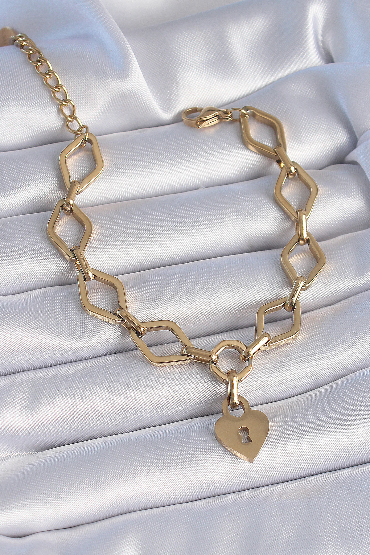 316L Çelik Gold Renk Zincir Model Kilit Kalp Figür Kadın Bileklik 5886 1 316L Çelik Gold Renk Zincir Model Kilit Kalp Figür Kadın Bileklik 5886