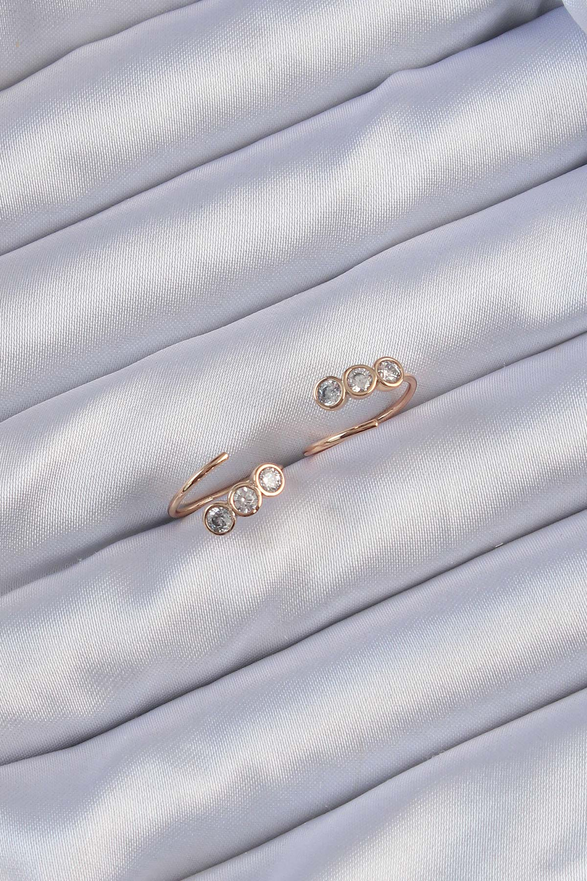 Xuping Rose Renk Zirkon Taşlı Su Yolu Küpe 5886 2 Xuping Rose Renk Zirkon Taşlı Su Yolu Küpe 5886 - Görsel 2