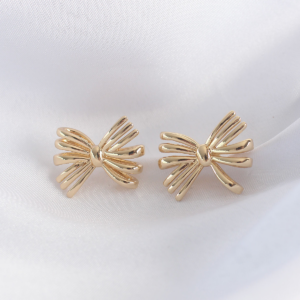 Pirinç Gold Renk Fiyonk Küpe 5886