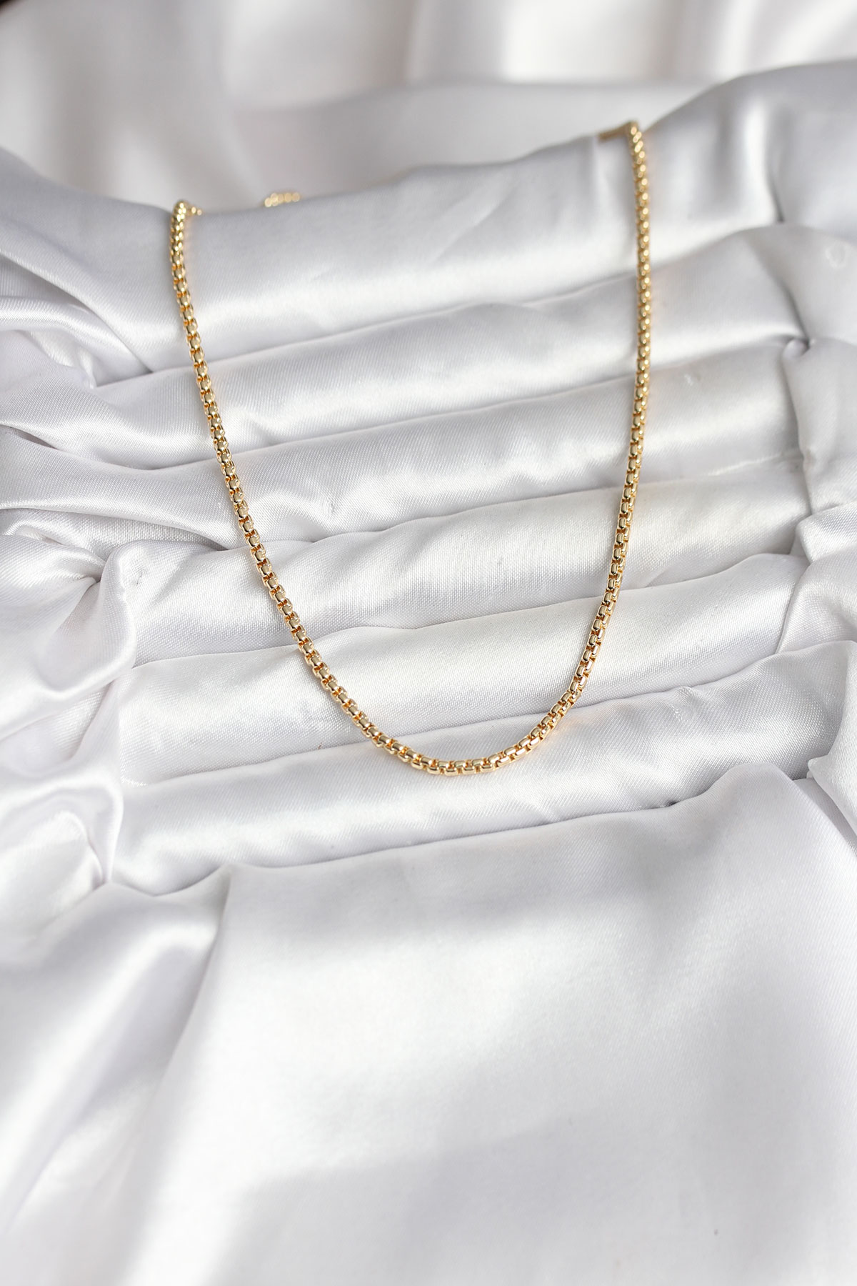 14K Gold Renk Kaplama Zincir Model CM Kadın Kolye 5886 2 14K Gold Renk Kaplama Zincir Model CM Kadın Kolye 5886 - Görsel 2
