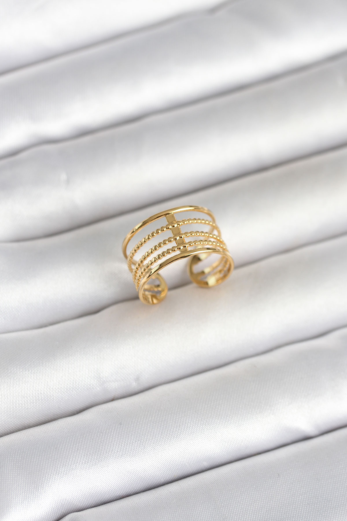 316L Çelik Gold Renk Vintage Model Kadın Yüzük 5886 1 316L Çelik Gold Renk Vintage Model Kadın Yüzük 5886