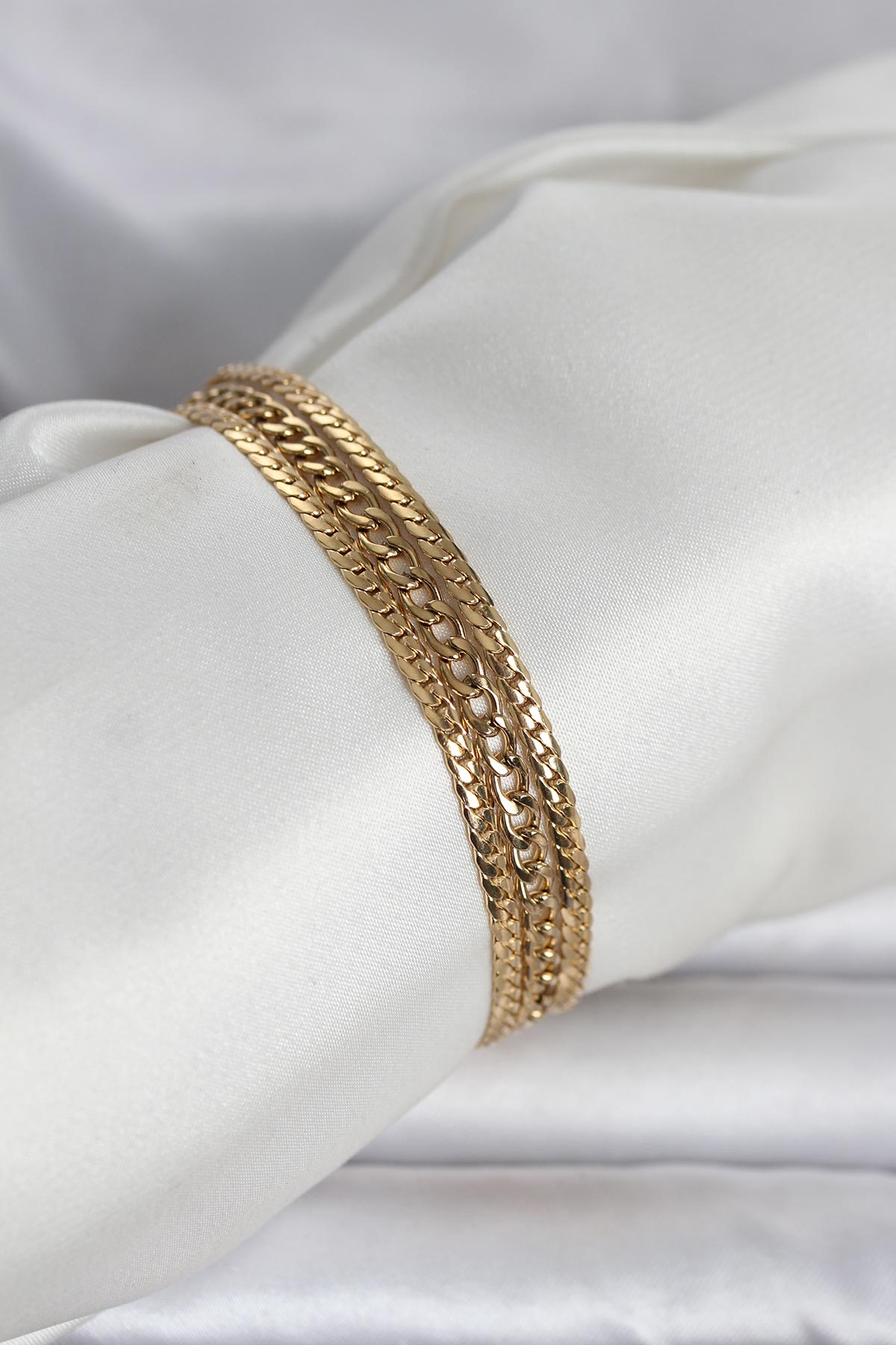 316L Çelik Gold Renk 3'lü Kadın Bileklik 5886 1 316L Çelik Gold Renk 3'lü Kadın Bileklik 5886