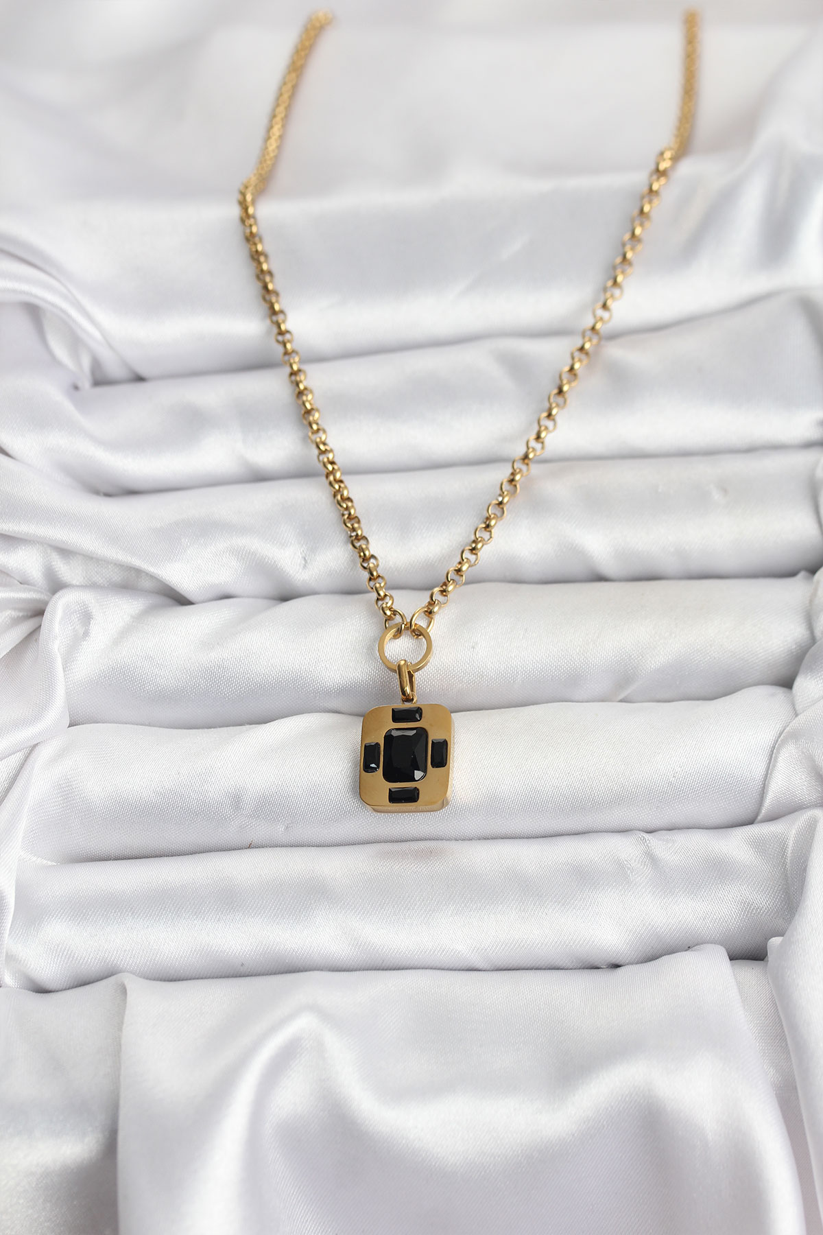 316L Çelik Zincir Gold Renk Vintage Model Kadın Kolye 5886 3 316L Çelik Zincir Gold Renk Vintage Model Kadın Kolye 5886 - Görsel 3