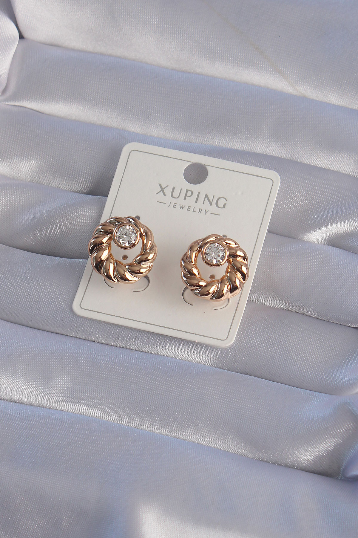 XUPİNG Rose Renk Oval Zirkon Taşlı Burgu Model Küpe 5886 1 XUPİNG Rose Renk Oval Zirkon Taşlı Burgu Model Küpe 5886