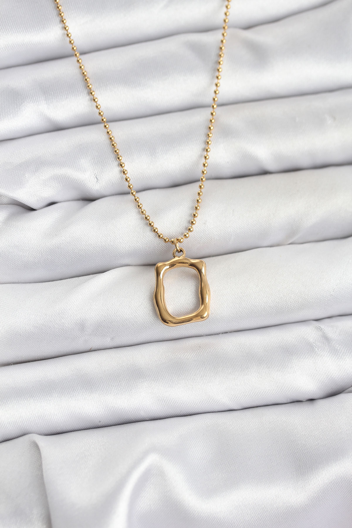 316L Çelik Zincir Gold Renk Model Kadın Kolye 5886 2 316L Çelik Zincir Gold Renk Model Kadın Kolye 5886 - Görsel 2