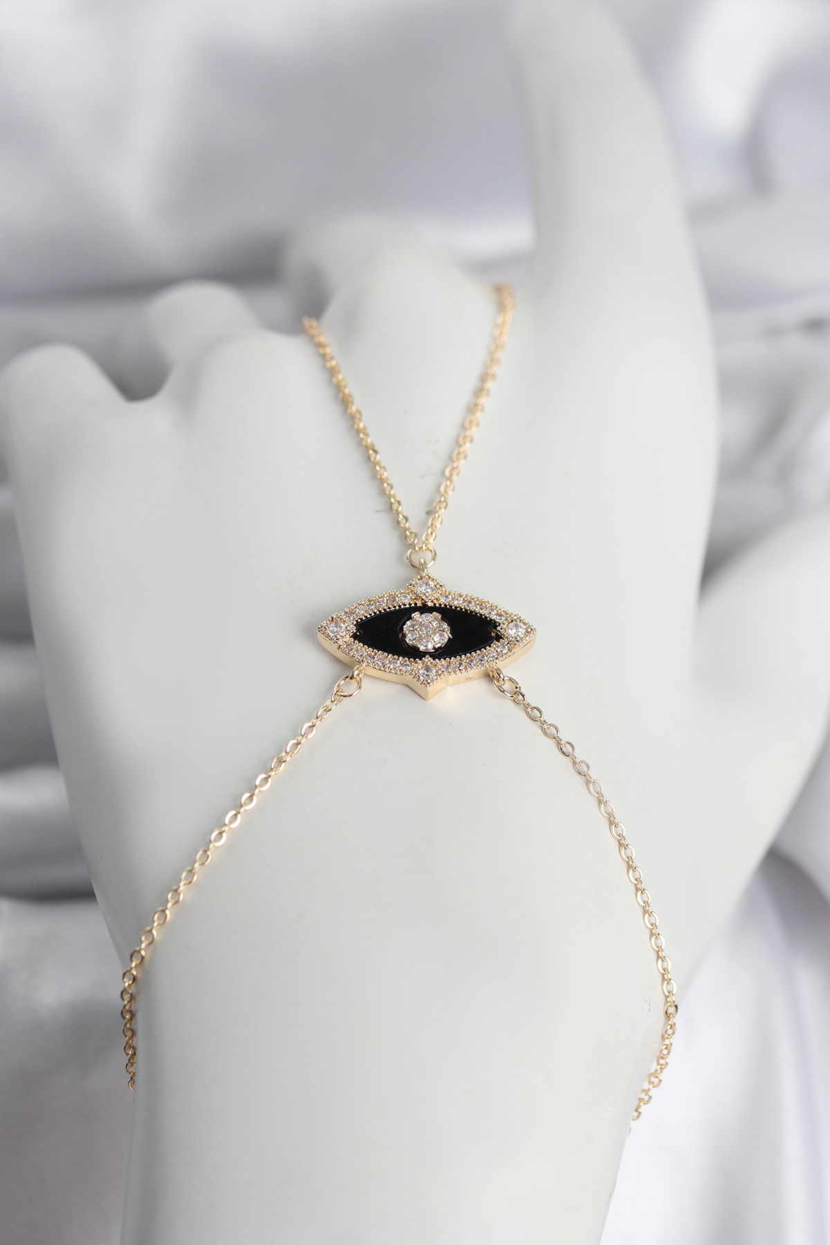 Pirinç Göz Model Gold Renk Zirkon Taşlı Kadın Şahmeran 5886 1 Pirinç Göz Model Gold Renk Zirkon Taşlı Kadın Şahmeran 5886