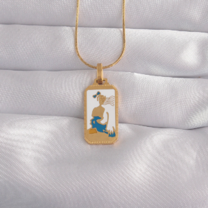 316L Çelik Gold Renk Beyaz Mineli Kız Figür Tarot Kolye 5886