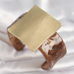 Haydiburaya 106 Kahverengi Mermer Desen Akrilik Plastik Gold Kare Plaka Model Vintage Kadın Bilezik 5886