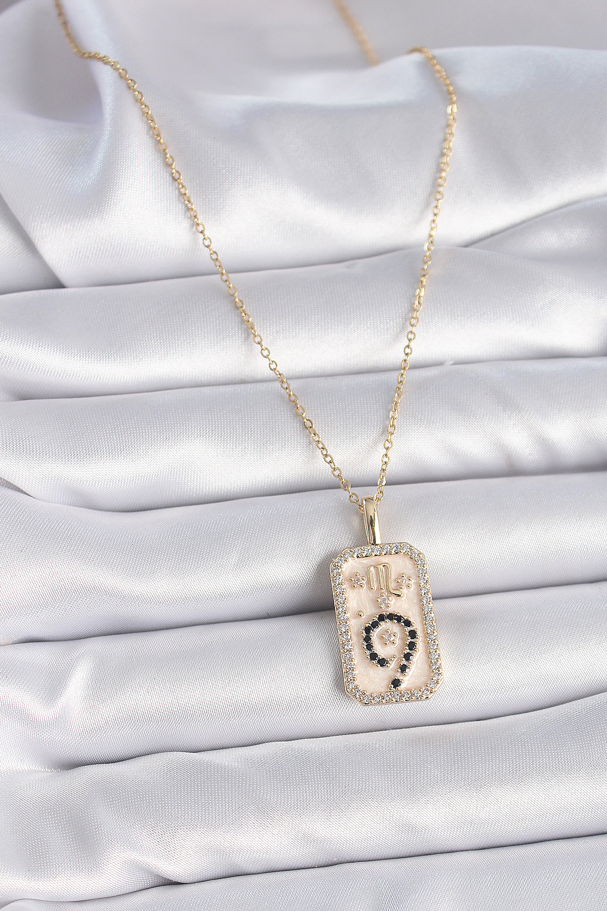 316L Çelik Gold Renk Zincir Akrep Burcu Zirkon Taşlı Kadın Kolye 5886 2 316L Çelik Gold Renk Zincir Akrep Burcu Zirkon Taşlı Kadın Kolye 5886 - Görsel 2