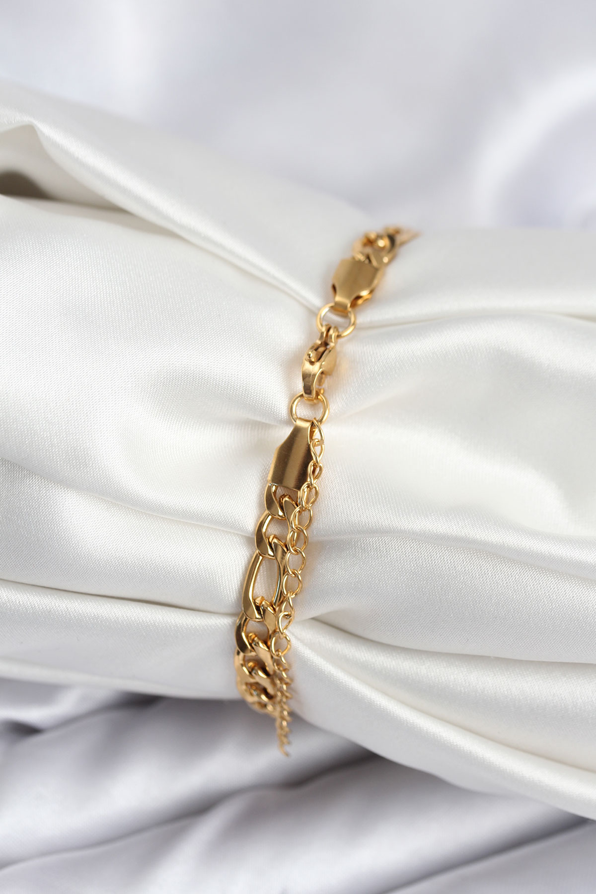 316L Çelik Gold Renk Oval Yazı Yazmaya Uygun Kadın Bileklik 5886 2 316L Çelik Gold Renk Oval Yazı Yazmaya Uygun Kadın Bileklik 5886 - Görsel 2