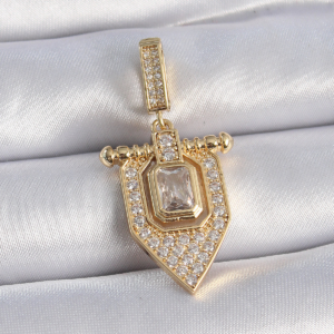 Pirinç Gold Renk Baget Zirkon Taşlı Ajda Charm 5886