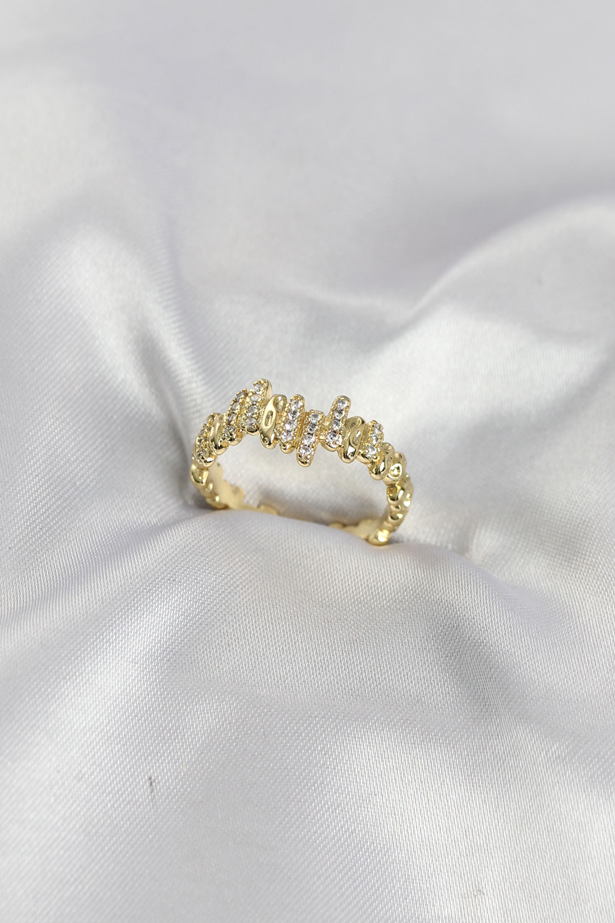 Gold Renk Pirinç Ritim Model Zirkon Taşlı Kadın Yüzük 5886 1 Gold Renk Pirinç Ritim Model Zirkon Taşlı Kadın Yüzük 5886