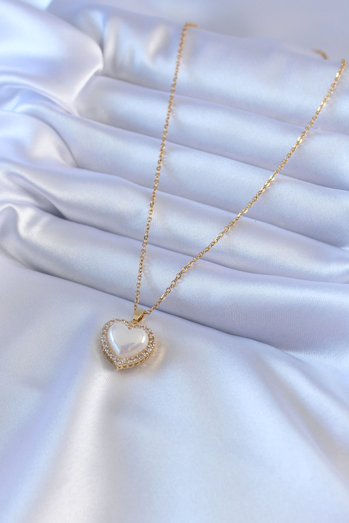 316L Çelik Gold Renk İncili Kalp Model Zirkon Taşlı Kadın Kolye 5886 2 316L Çelik Gold Renk İncili Kalp Model Zirkon Taşlı Kadın Kolye 5886 - Görsel 2