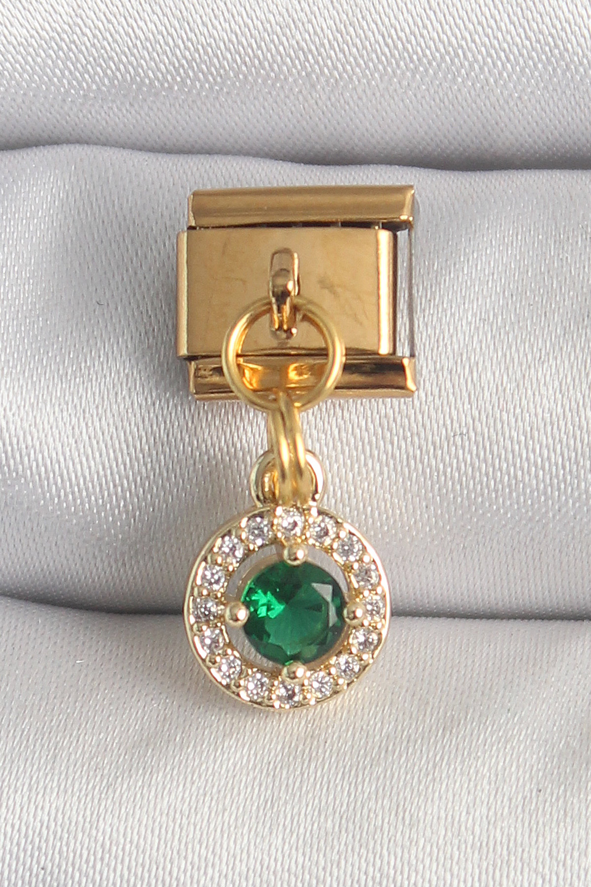 316L Çelik Gold Renk Sallantı Yeşil Zirkon Taşlı Nomination Charm 5886 1 316L Çelik Gold Renk Sallantı Yeşil Zirkon Taşlı Nomination Charm 5886